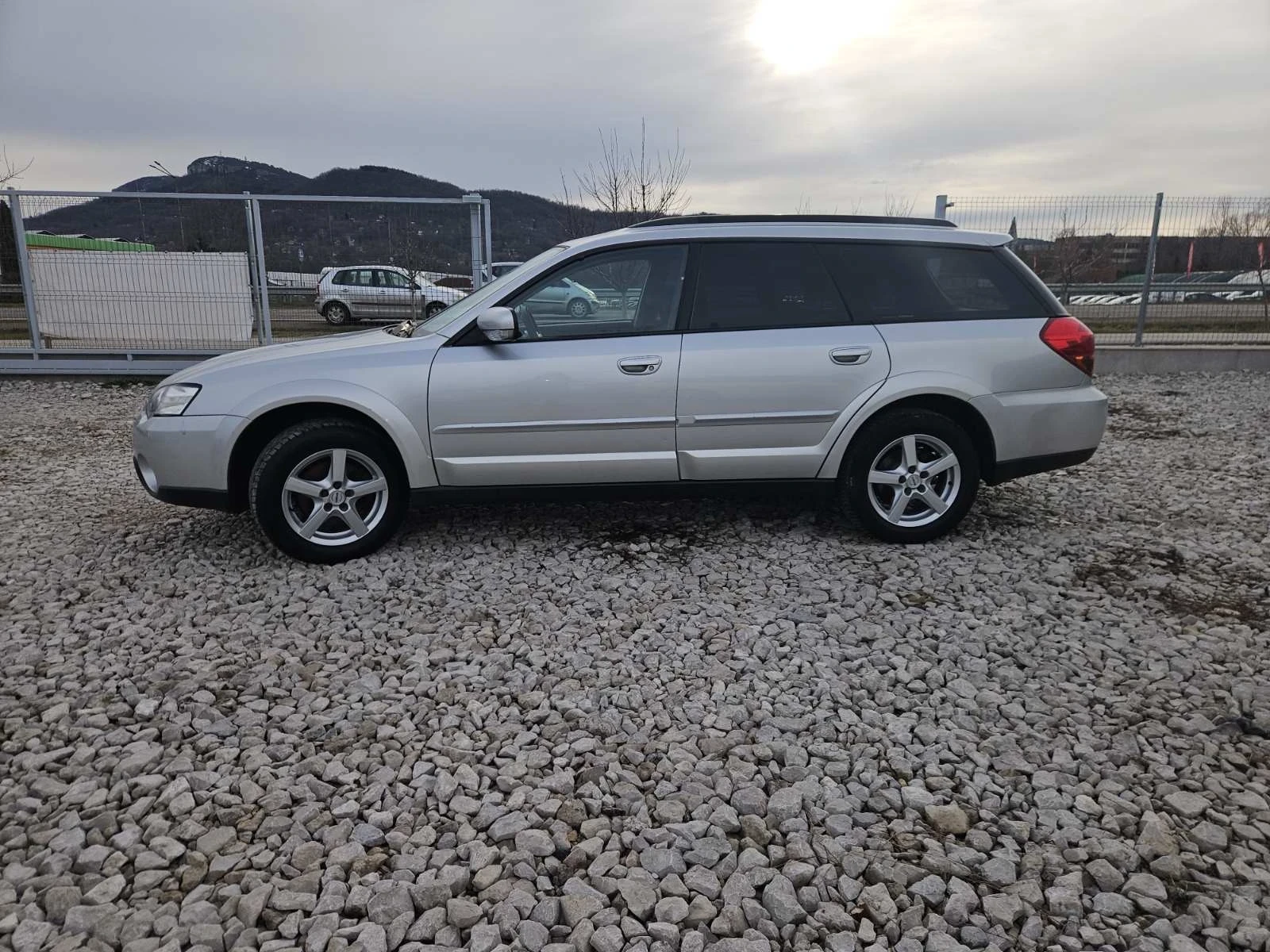 Subaru Outback 2.5i AUTOMATIC ???? - изображение 2