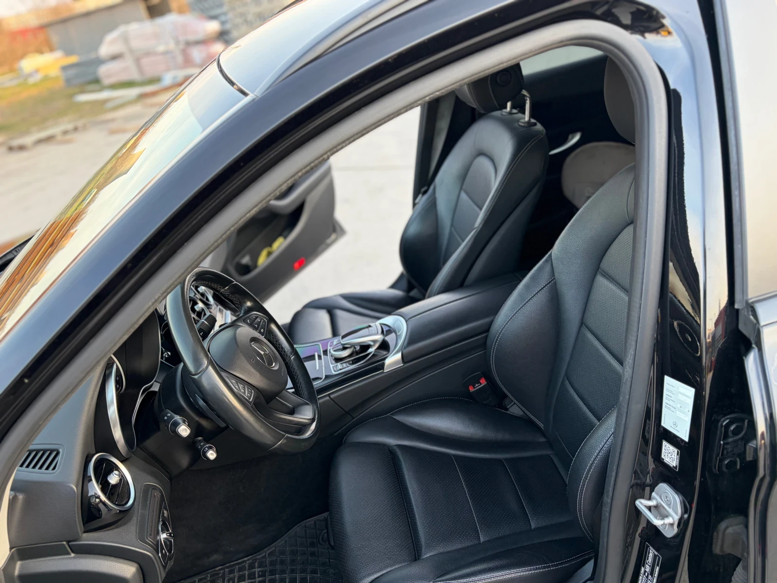 Mercedes-Benz C 220 220 AMG Line, снимка 7 - Автомобили и джипове - 53696244