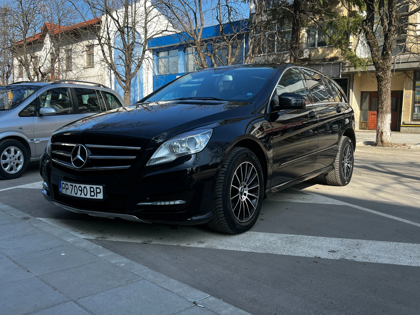 Mercedes-Benz R 350, снимка 3 - Автомобили и джипове - 53854104