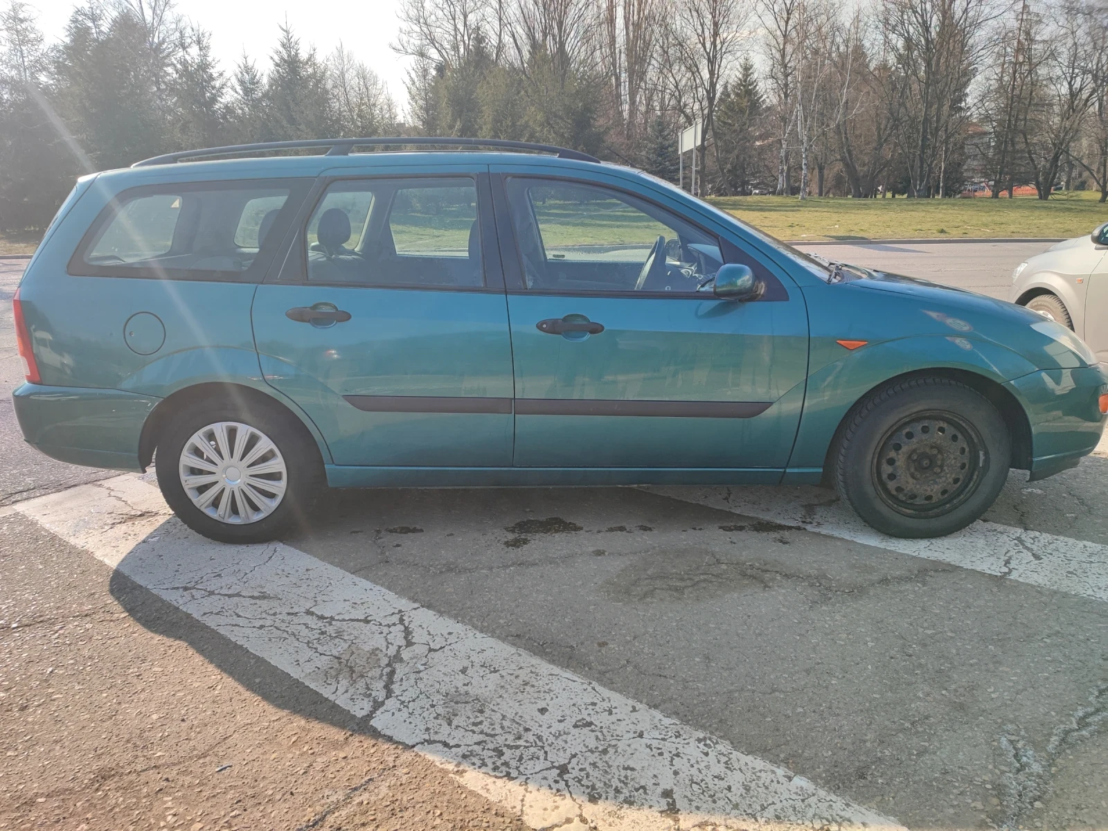 Ford Focus 1.6 бензин газ, снимка 6 - Автомобили и джипове - 53877676