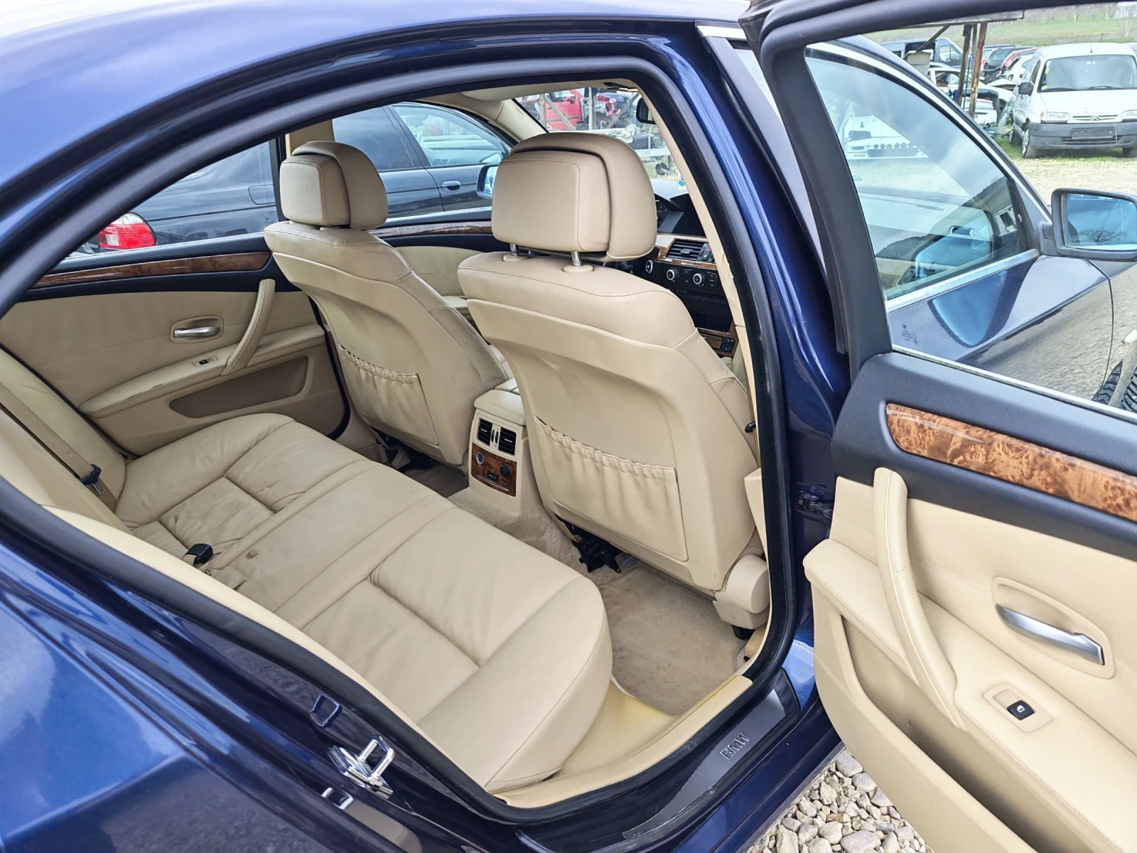 BMW 525 3.0i 218к.с. Топ!!!, снимка 15 - Автомобили и джипове - 53918333