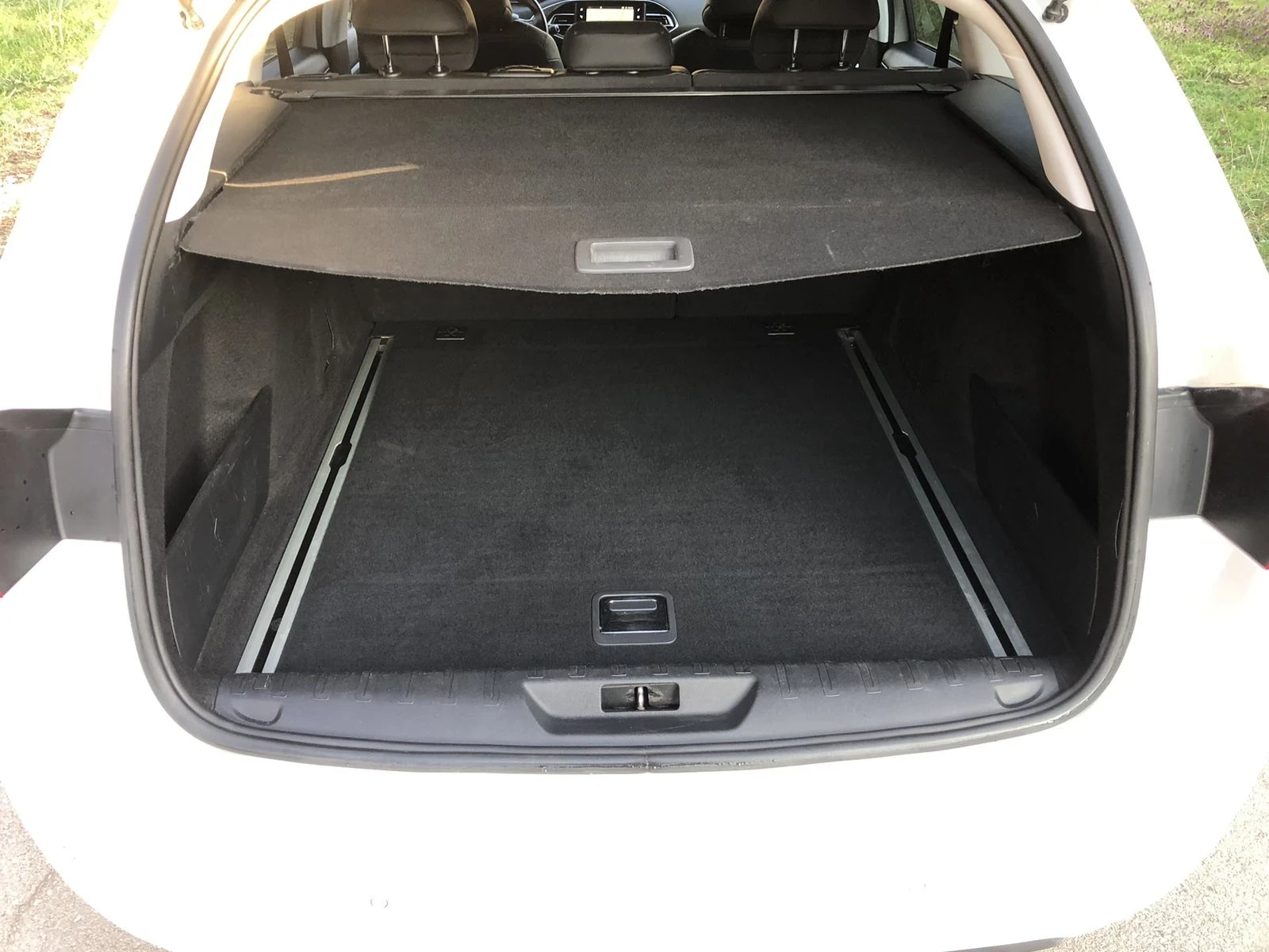 Peugeot 308 1.5 Blue/Hdi;:Allure:;S&S;:130kc::158399kmРЕАЛНИ!!, снимка 16 - Автомобили и джипове - 54045759