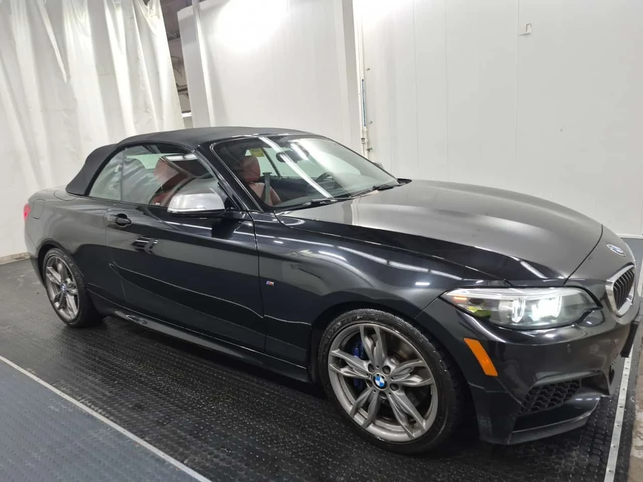 BMW 240 * XDRIVE * КАБРИО * ЧЕРВЕН САЛОН * , снимка 2 - Автомобили и джипове - 54087672