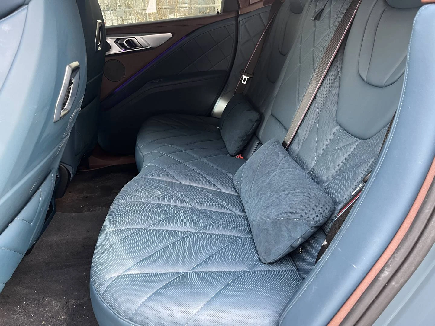 BMW XM, снимка 10 - Автомобили и джипове - 54294518