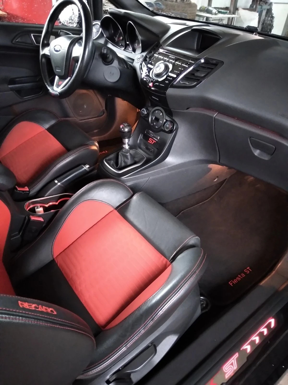 Ford Fiesta ST, снимка 7 - Автомобили и джипове - 54347678