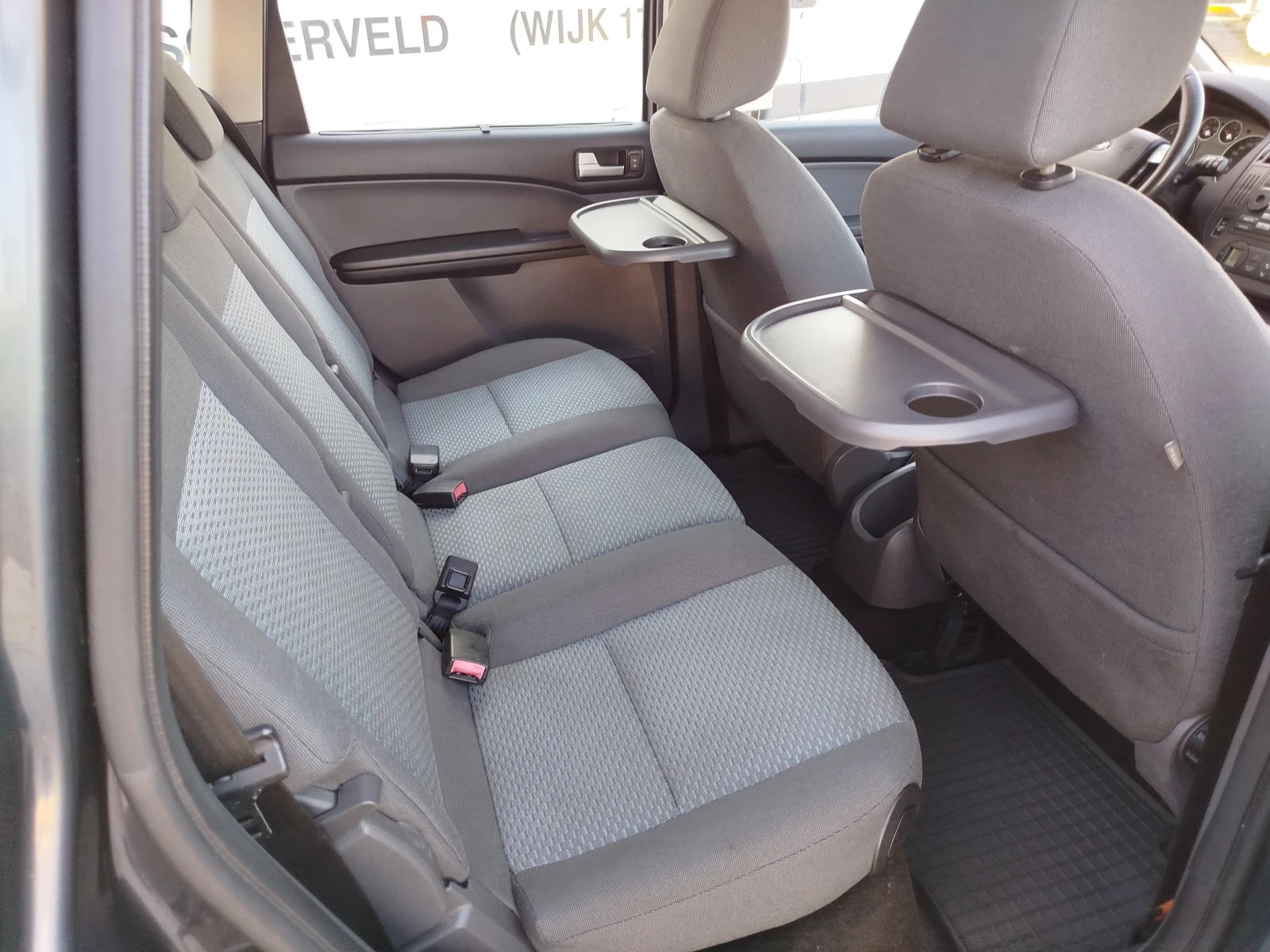 Ford C-max 1.8-125кс., снимка 12 - Автомобили и джипове - 56023510
