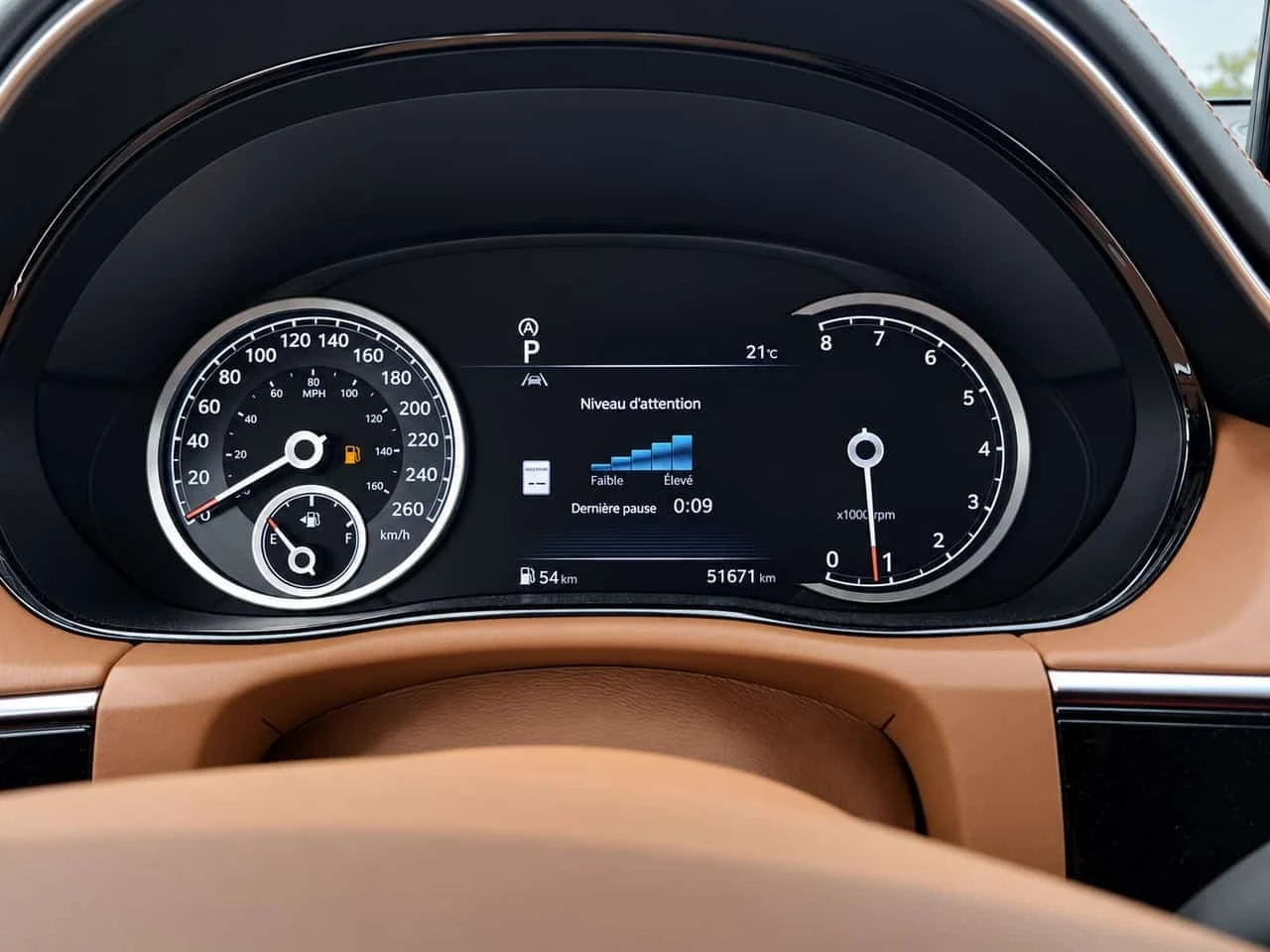 Genesis GV70 * 2.5T Advanced Plus * CARFAX * ����� �� ��������� | Mobile.bg � ����������� 6