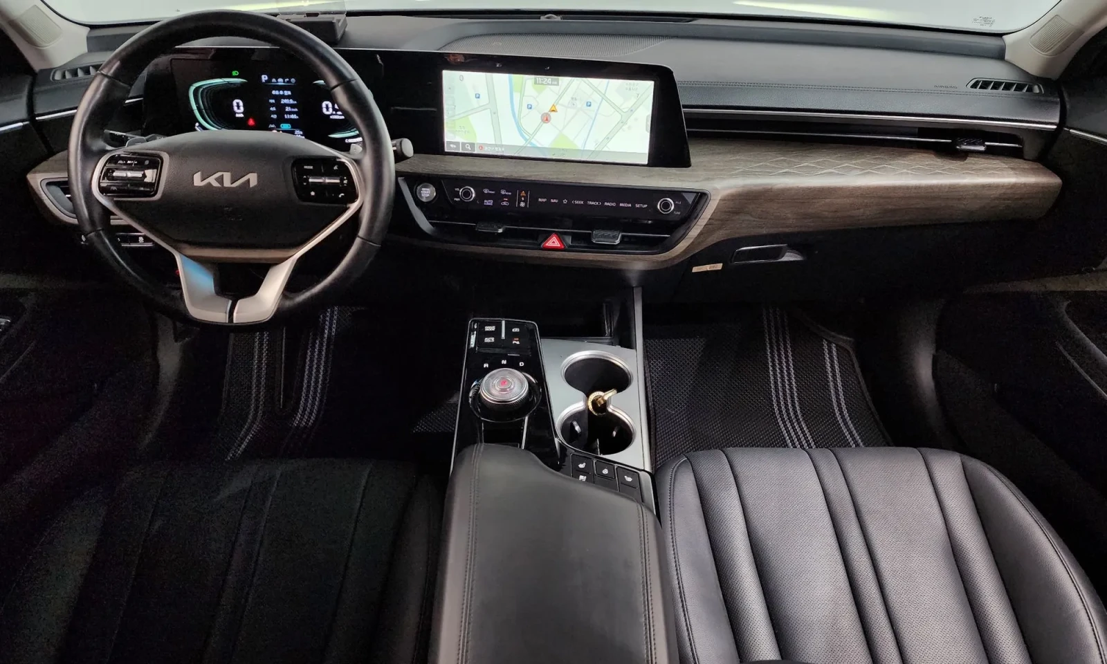 Kia K8, снимка 15 - Автомобили и джипове - 56565583