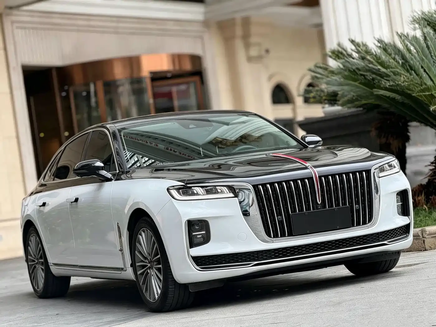 HongQi H9 2.0T* Flag Smooth Edition* 360* �����* �����*  | Mobile.bg � ����������� 3