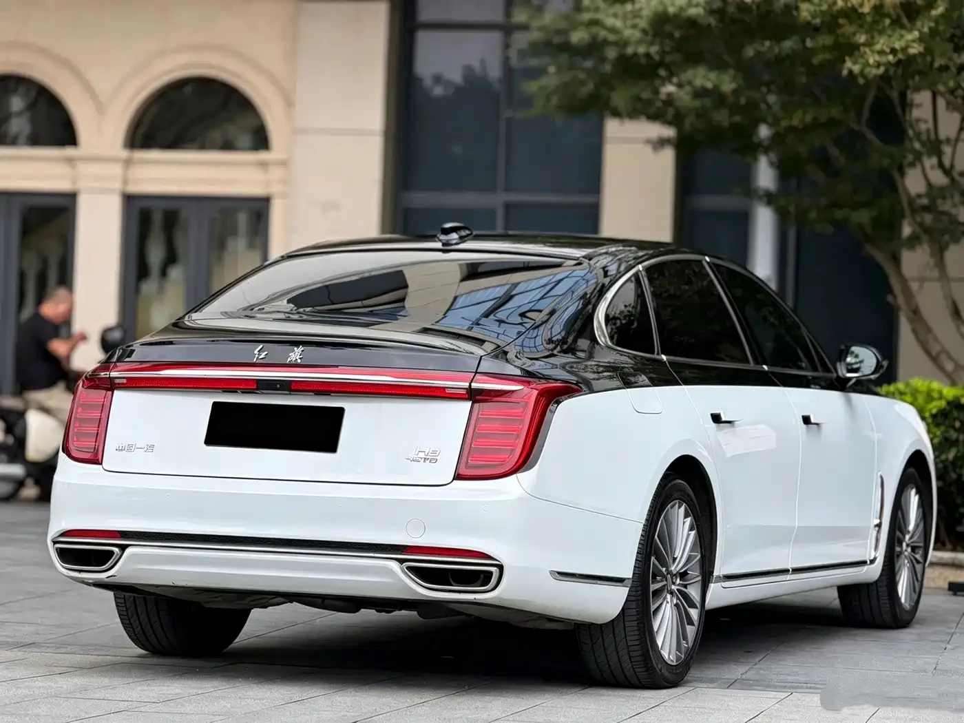 HongQi H9 2.0T* Flag Smooth Edition* 360* �����* �����*  | Mobile.bg � ����������� 4