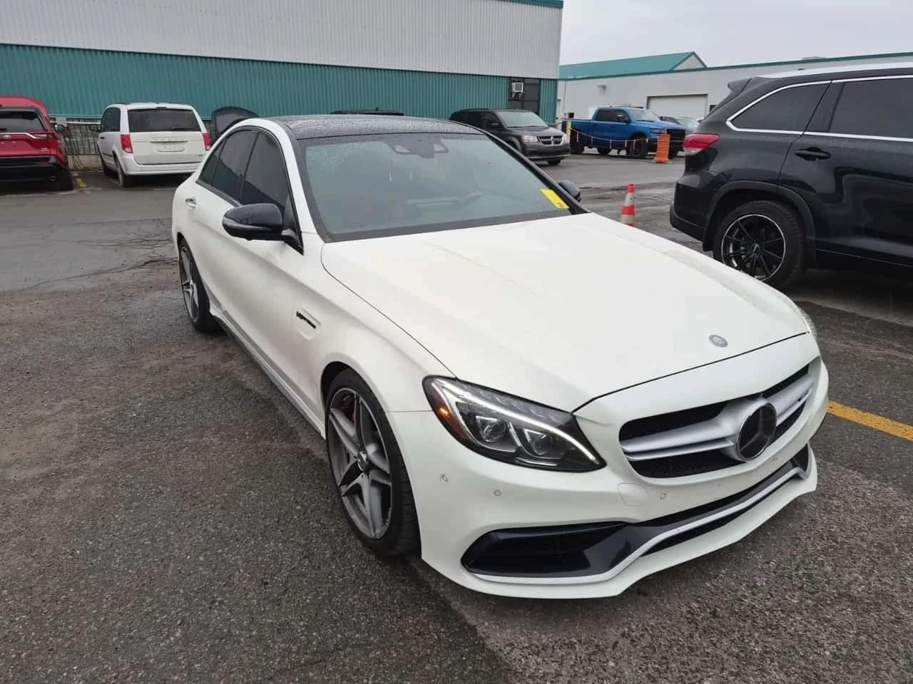 Mercedes-Benz C 63 AMG, снимка 2 - Автомобили и джипове - 56689217