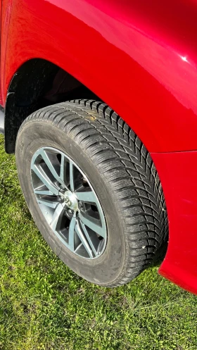 Toyota Hilux Invisible, снимка 13