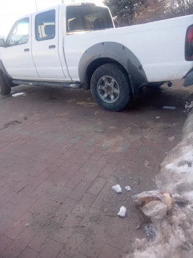 Nissan Frontier 3.3 бензин , газ, снимка 3