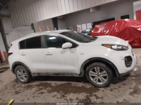 Kia Sportage 2.4L I-4 DI, DOHC, VVT, 181HP All Wheel Drive, снимка 13