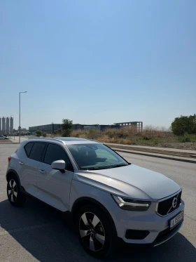Volvo XC40 Momentum Pro Awd , снимка 4