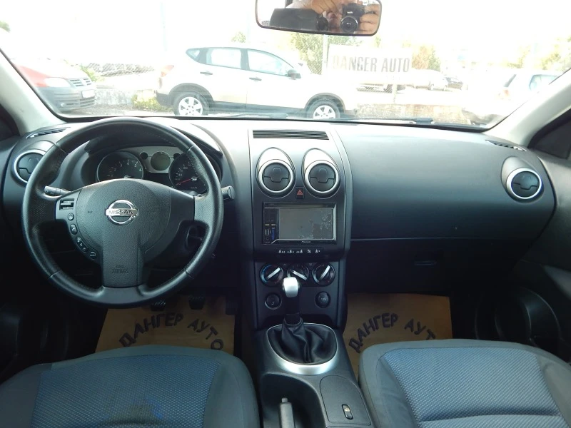 Nissan Qashqai 1.6i* EURO4* , снимка 14 - Автомобили и джипове - 46515100