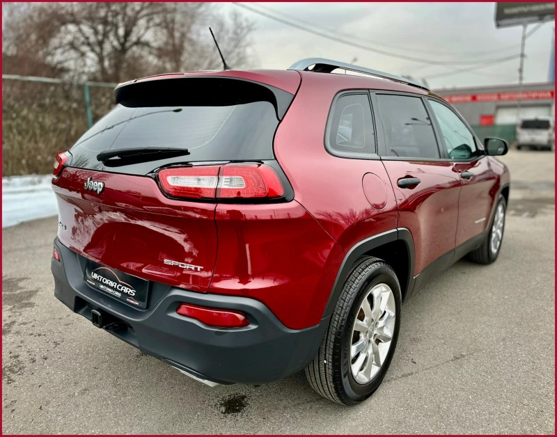 Jeep Cherokee Sport* 4x4, снимка 5 - Автомобили и джипове - 49256432