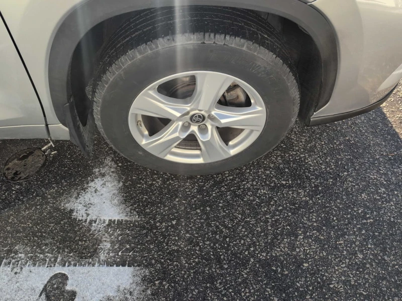 Toyota Highlander * LE * CARFAX * ЦЕНА ДО БЪЛГАРИЯ, снимка 6 - Автомобили и джипове - 53024345