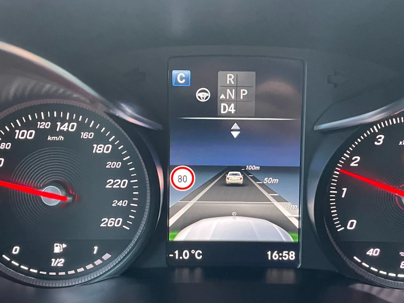 Mercedes-Benz GLC 250 4Matic AMG Coupe, снимка 12 - Автомобили и джипове - 53213242