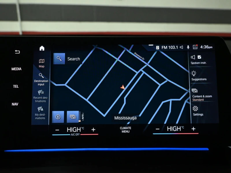 BMW X1 xDrive28i * CARFAX * АвтоКредит* (ЦЕНА ДО БГ), снимка 9 - Автомобили и джипове - 53262772