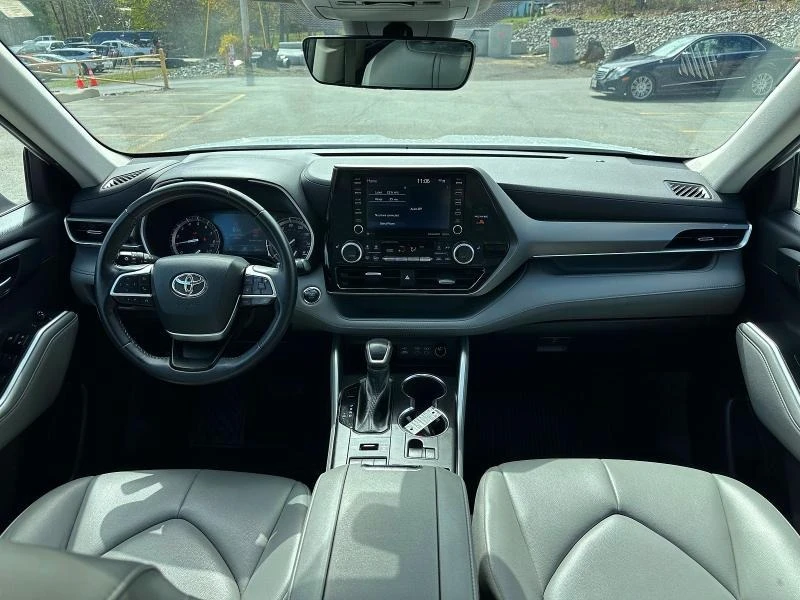 Toyota Highlander, снимка 8 - Автомобили и джипове - 54684691