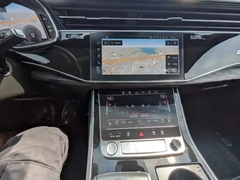 Audi Q7 S-line / Technik / ПЪРВИ СОБСТВ. / 7 МЕСТА /ЛИЗИНГ, снимка 15 - Автомобили и джипове - 54875667