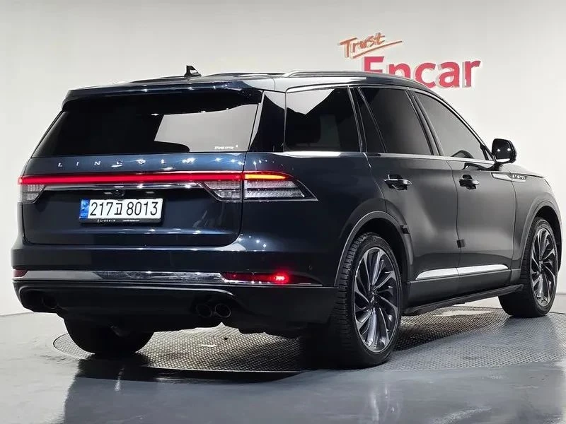 Lincoln Aviator, снимка 2 - Автомобили и джипове - 56688145