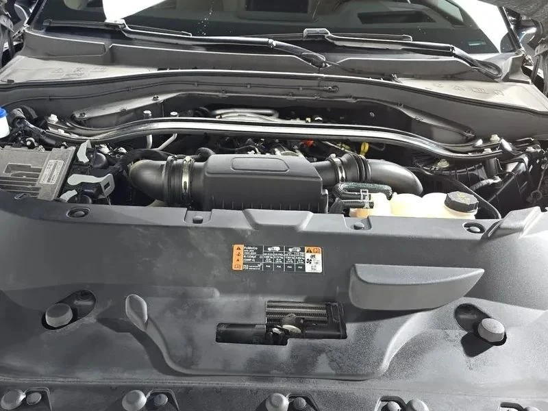 Lincoln Aviator, снимка 6 - Автомобили и джипове - 56688145