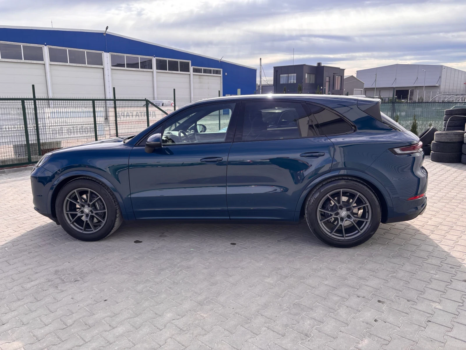 Porsche Cayenne V6/NEW MOD/SPORT DESIGN/LIFT/MATRIX/BOSE/360/PANO/ - изображение 4