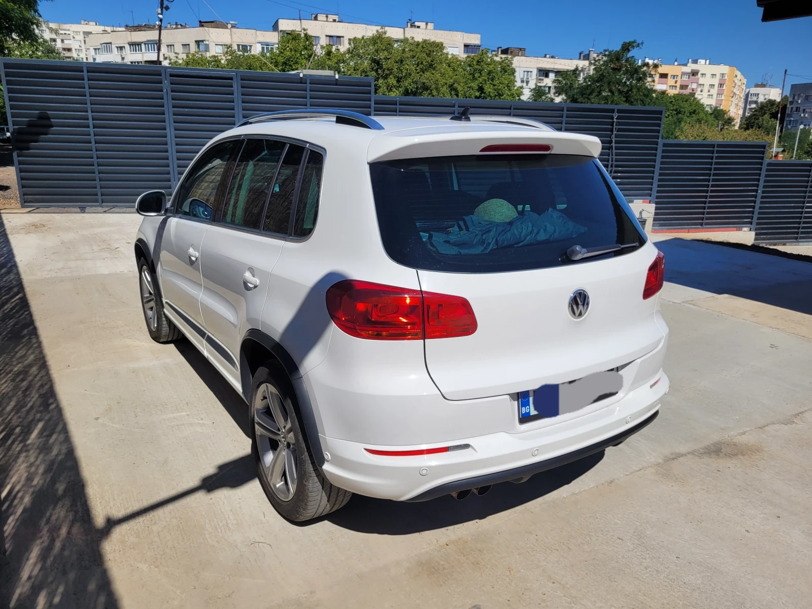 VW Tiguan 2.0 TDI R-line  - изображение 3