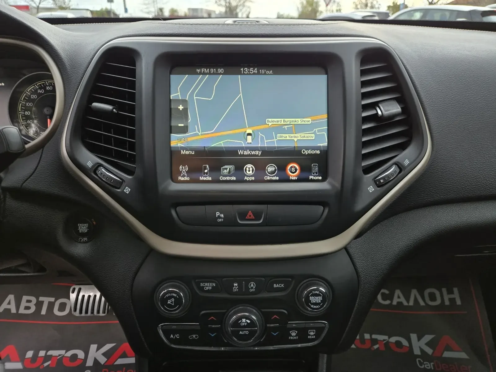 Jeep Cherokee 2.2CRDI-200кс= 152.000km= NIGHT EAGLE= OVERLAND, снимка 15 - Автомобили и джипове - 52256360