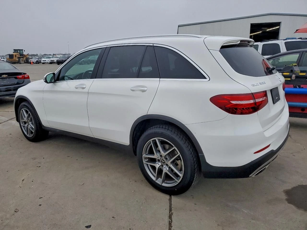 Mercedes-Benz GLC 300  - изображение 2