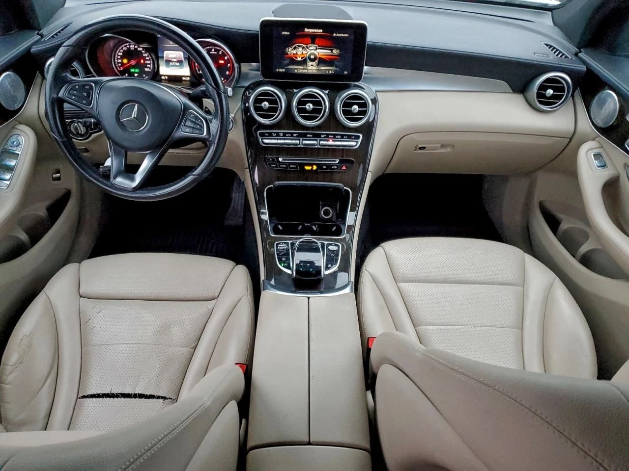 Mercedes-Benz GLC 300  - изображение 8