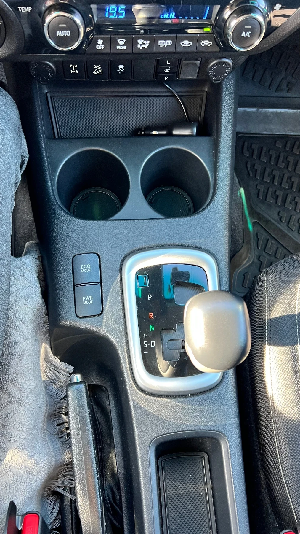 Toyota Hilux Invisible | Mobile.bg � ����������� 5