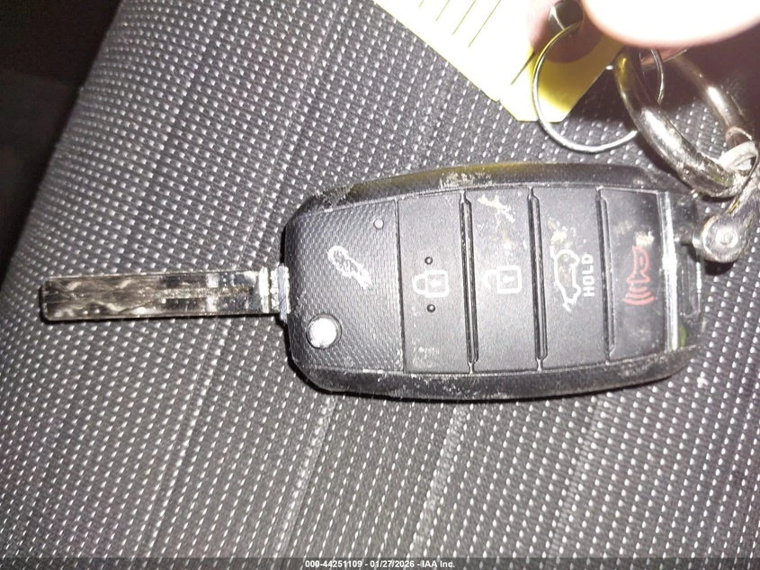 Kia Sportage 2.4L I-4 DI, DOHC, VVT, 181HP All Wheel Drive, снимка 11 - Автомобили и джипове - 53733639