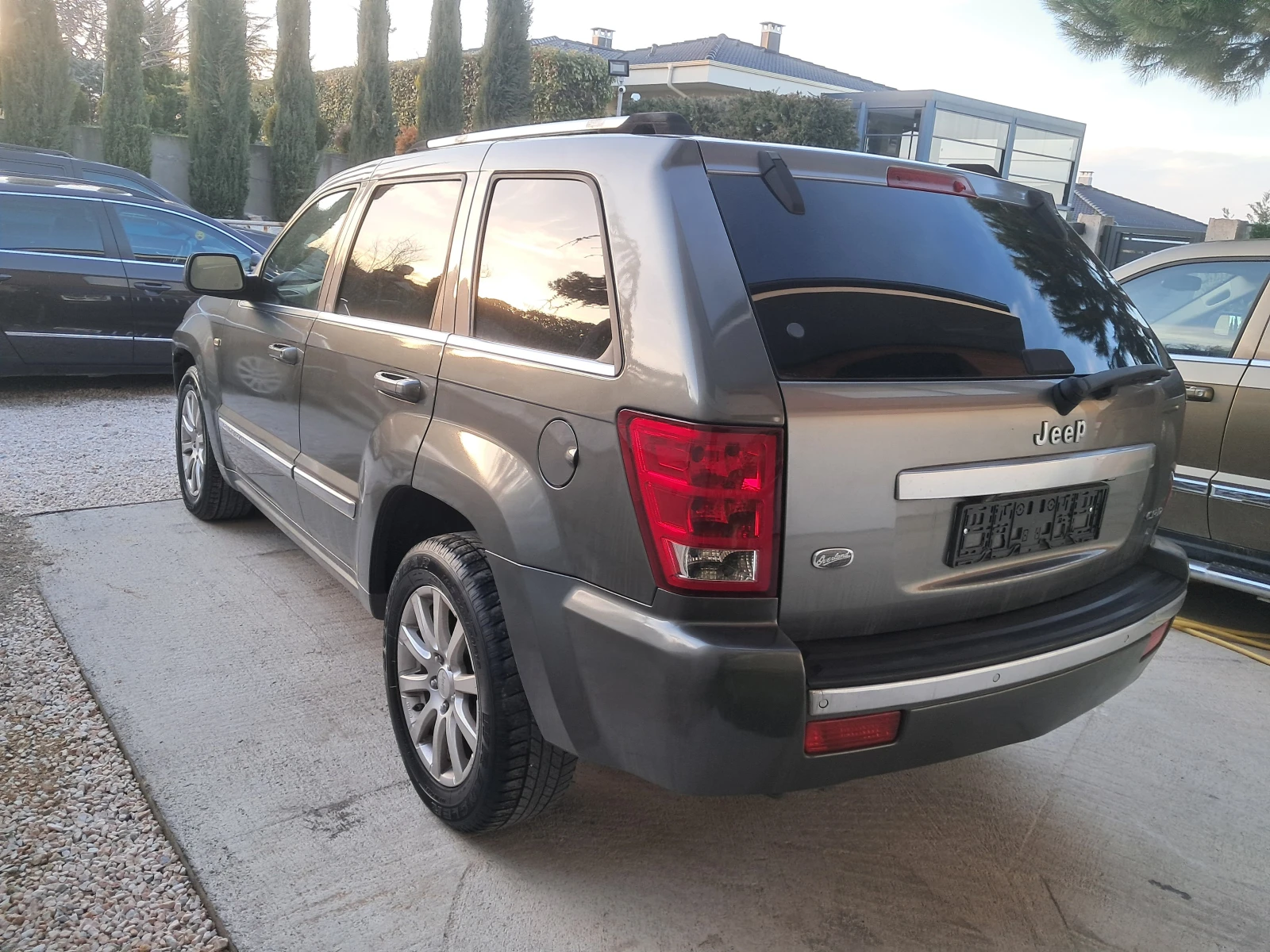 Jeep Grand cherokee 3.0 CRD--218000км-OVERLAND - изображение 3