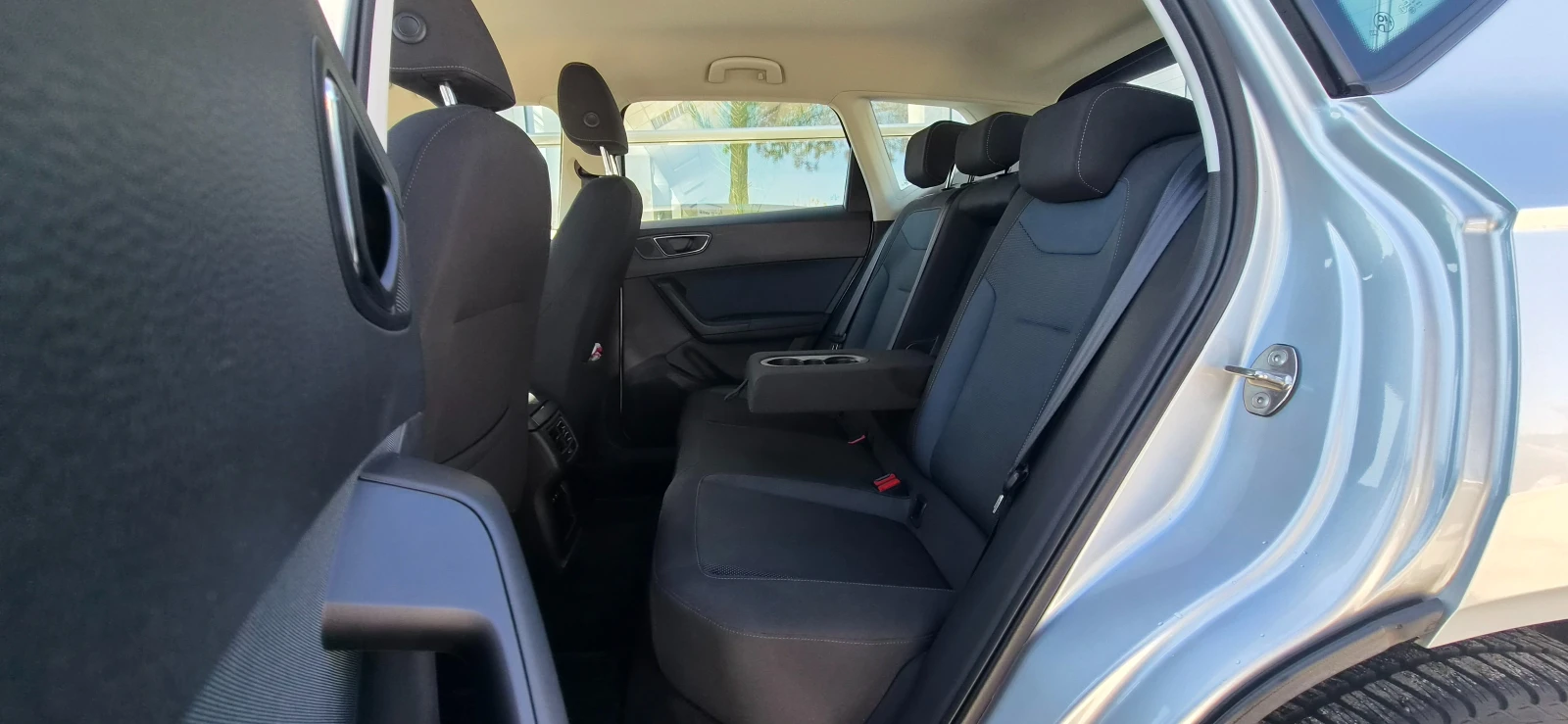 Seat Ateca 2.0 TDI  LED DIGITAL 150 к.с. 126 000km., снимка 9 - Автомобили и джипове - 53801199