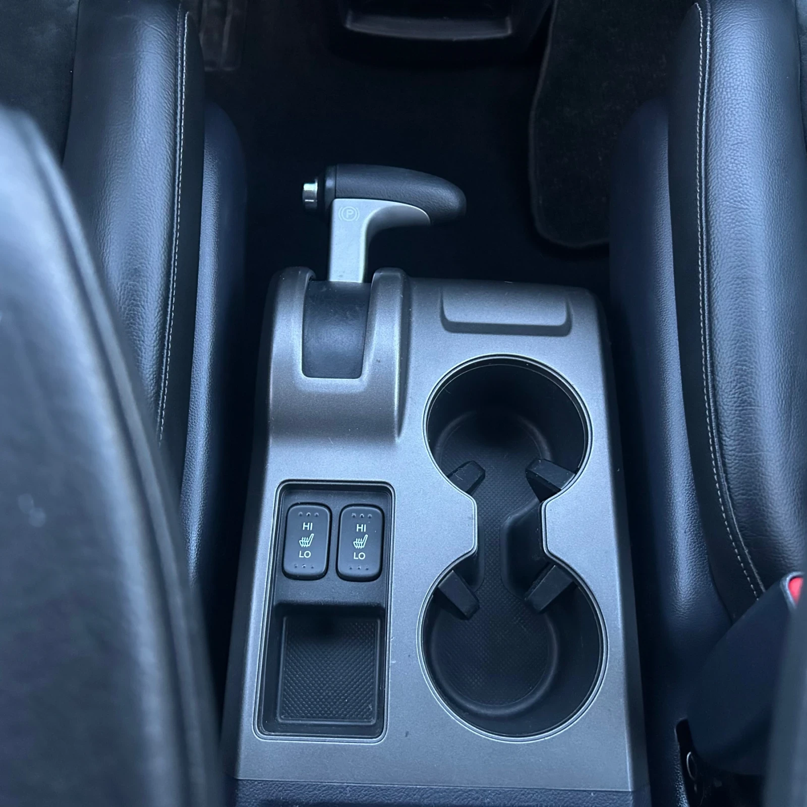 Honda Cr-v 2.0i facelift Швейцария, снимка 13 - Автомобили и джипове - 54144050