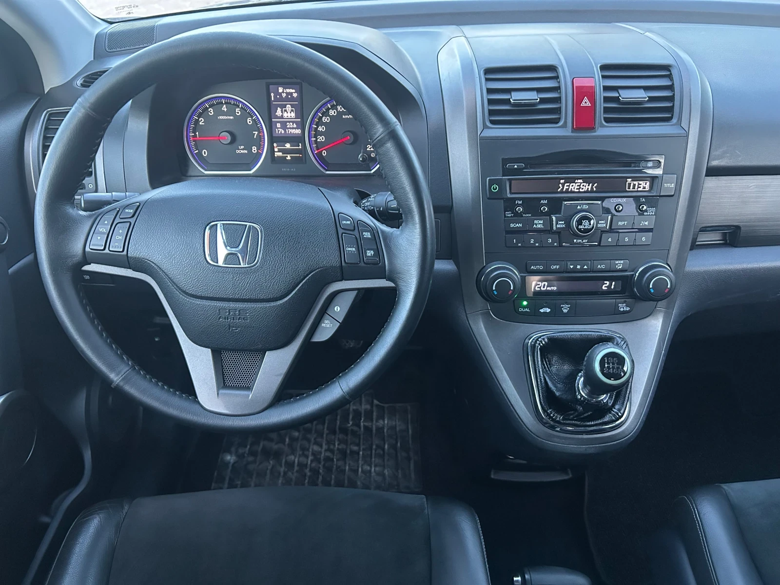 Honda Cr-v 2.0i facelift Швейцария, снимка 9 - Автомобили и джипове - 54144050