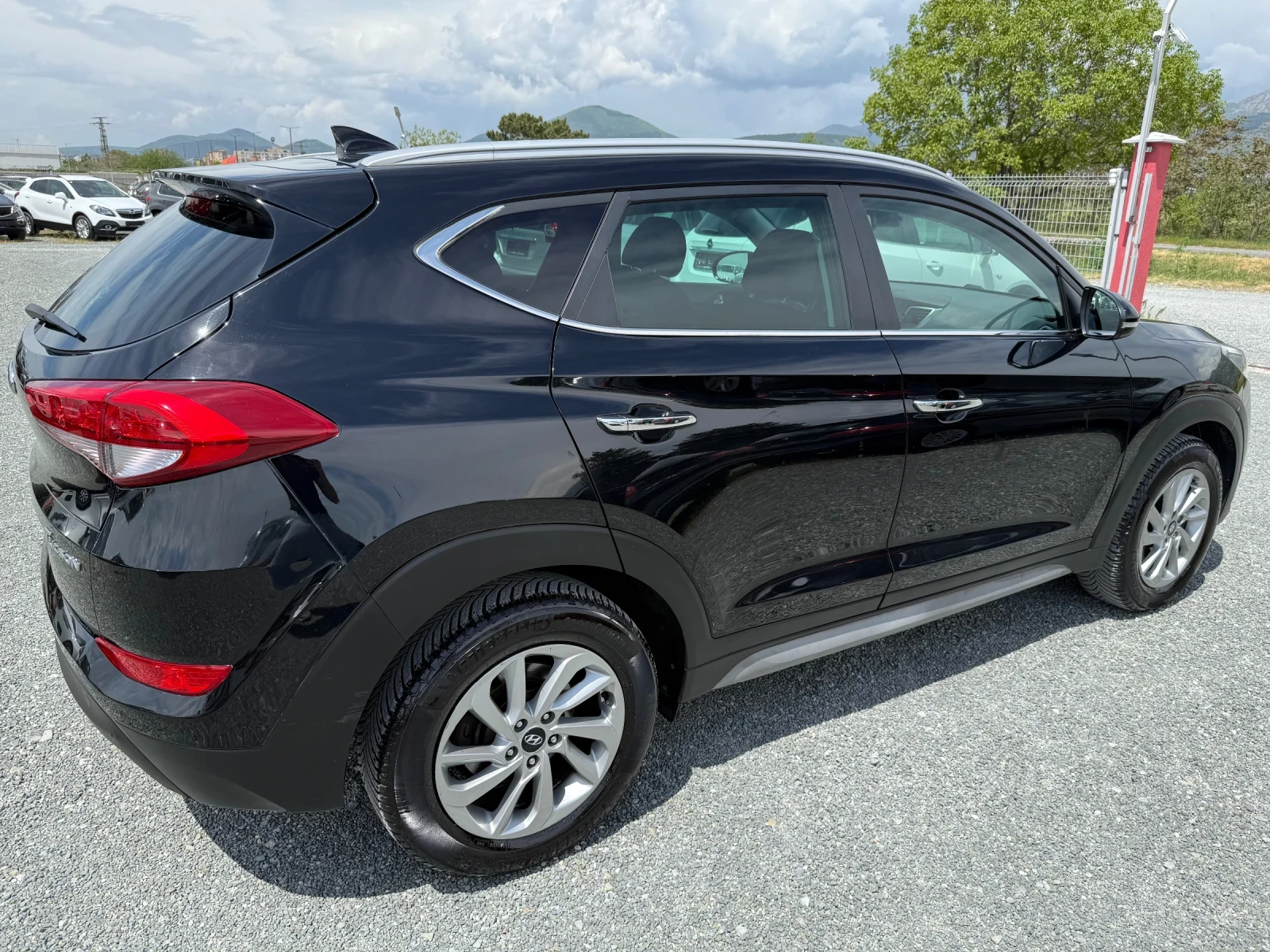 Hyundai Tucson (KATO НОВА), снимка 5 - Автомобили и джипове - 54148807
