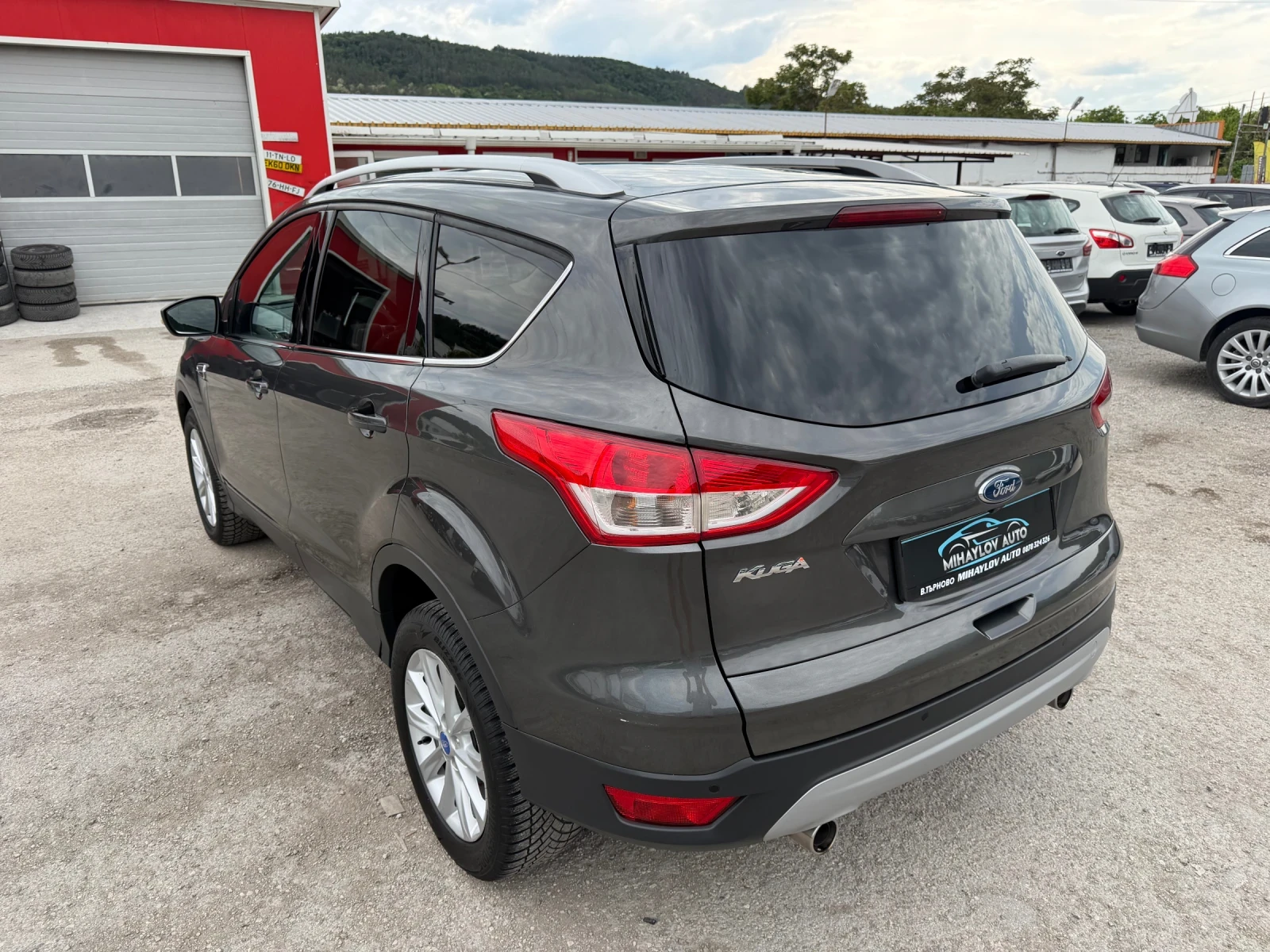 Ford Kuga 2.OTDCI НАВИ/З.КАМЕРА/КОЖА/ЛЕТИ ДЖ., снимка 5 - Автомобили и джипове - 54606297