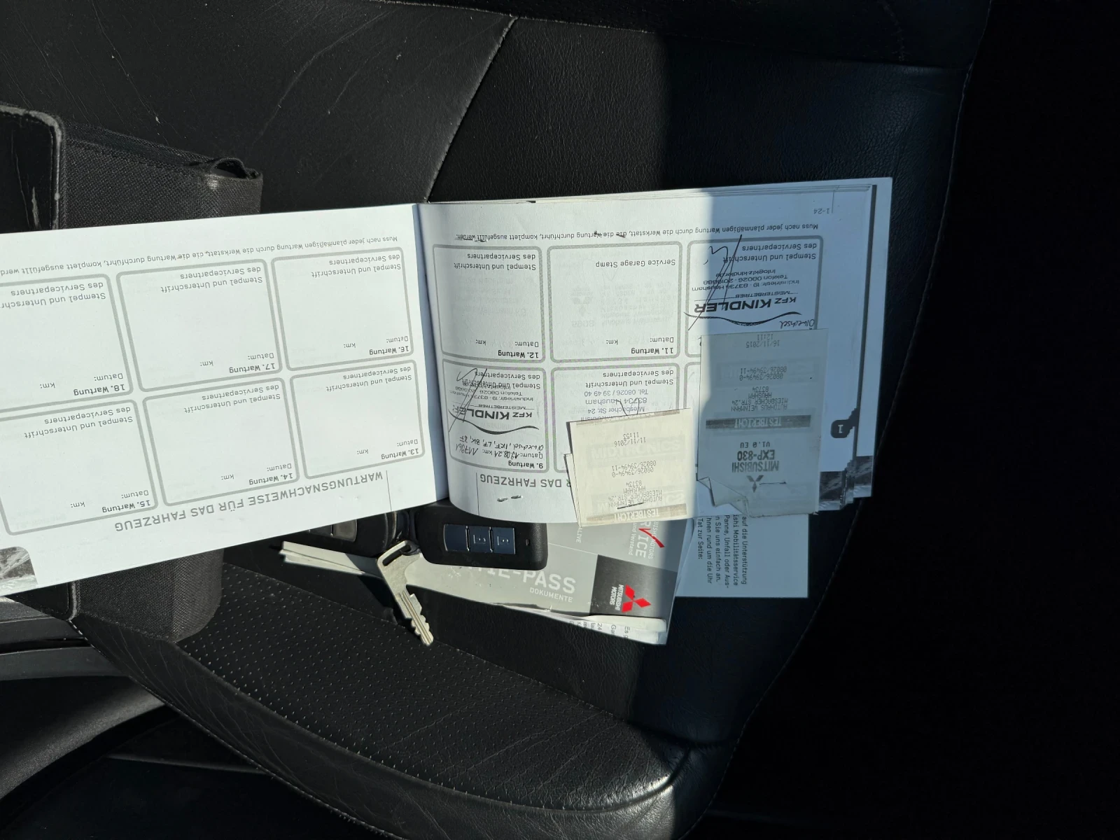 Mitsubishi Outlander 2.4i 4x4, снимка 13 - Автомобили и джипове - 54972269