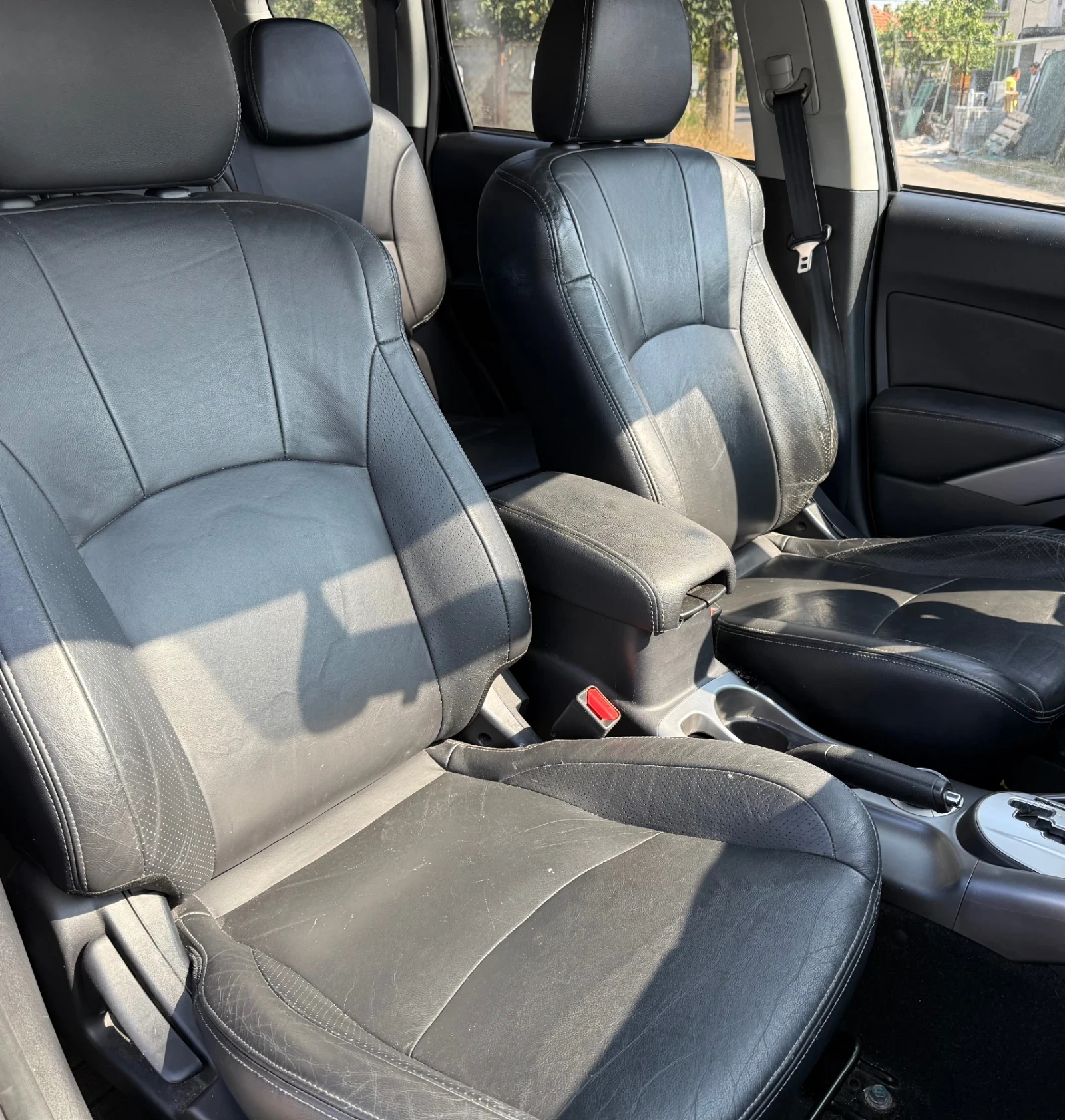 Mitsubishi Outlander 2.4i 4x4, снимка 14 - Автомобили и джипове - 54972269
