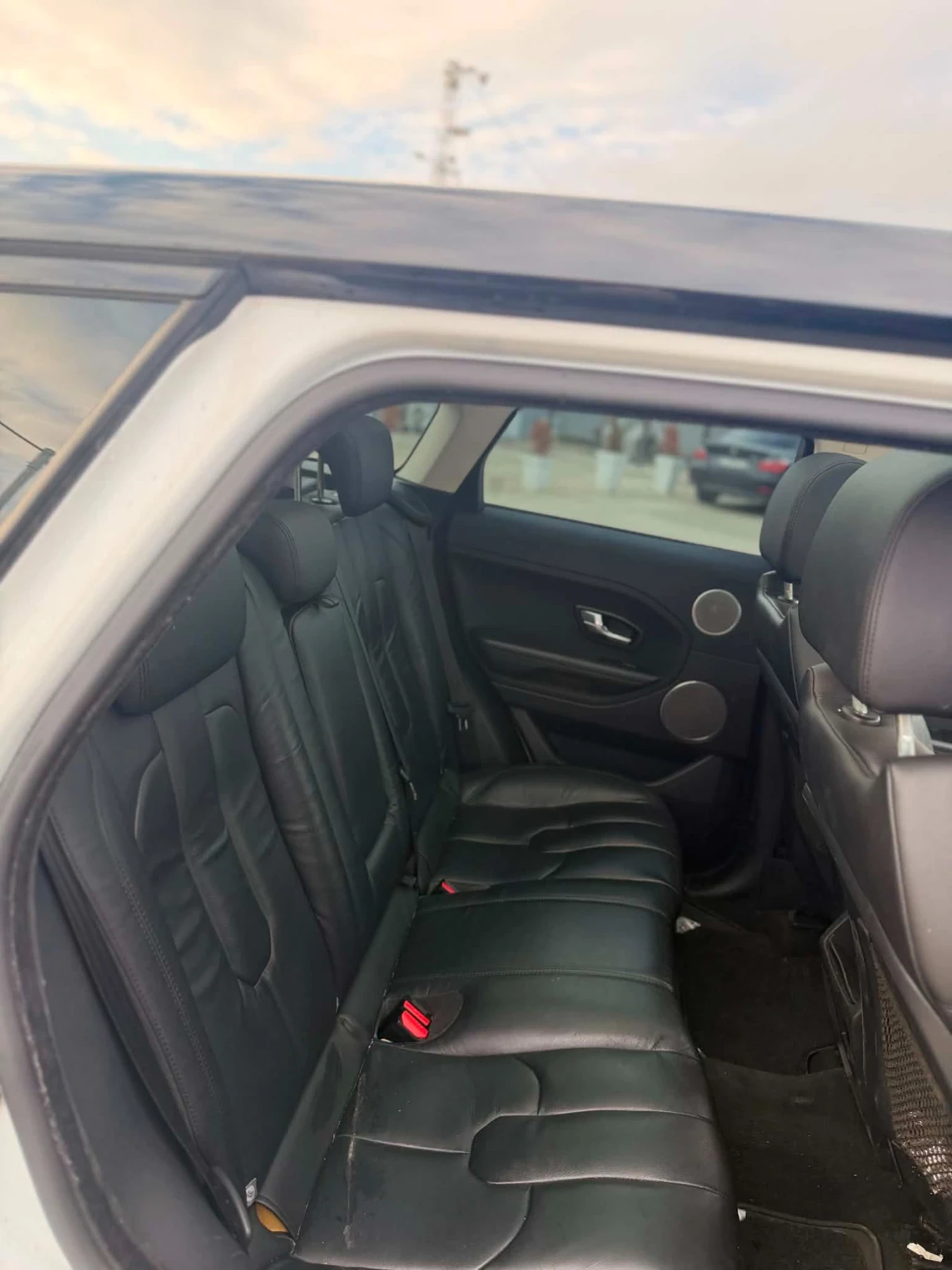 Land Rover Evoque, снимка 11 - Автомобили и джипове - 55769345