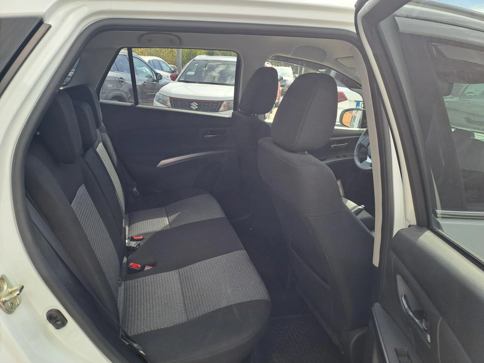 Suzuki SX4 S-Cross 1.4 GL+ MHEV Booster Jet 4X4 , снимка 12 - Автомобили и джипове - 56316544