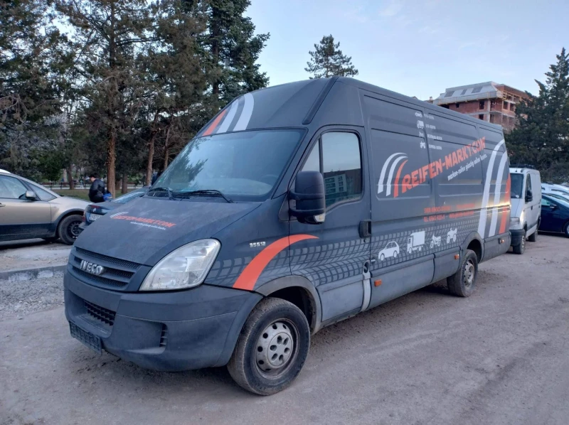 Iveco Daily 2.3 135 000 км Един собственик! Макси база, снимка 6 - Бусове и автобуси - 48033242