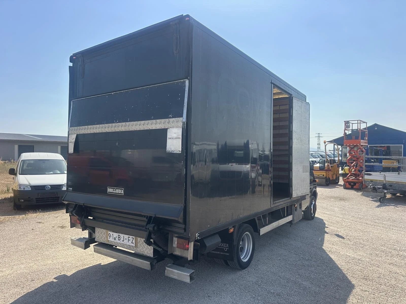 Mercedes-Benz Sprinter 413  - изображение 6