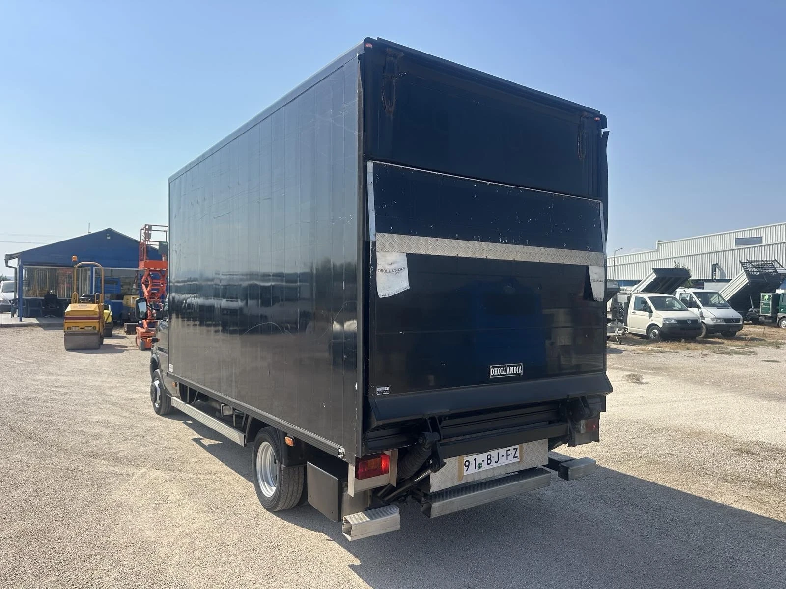 Mercedes-Benz Sprinter 413  - изображение 7