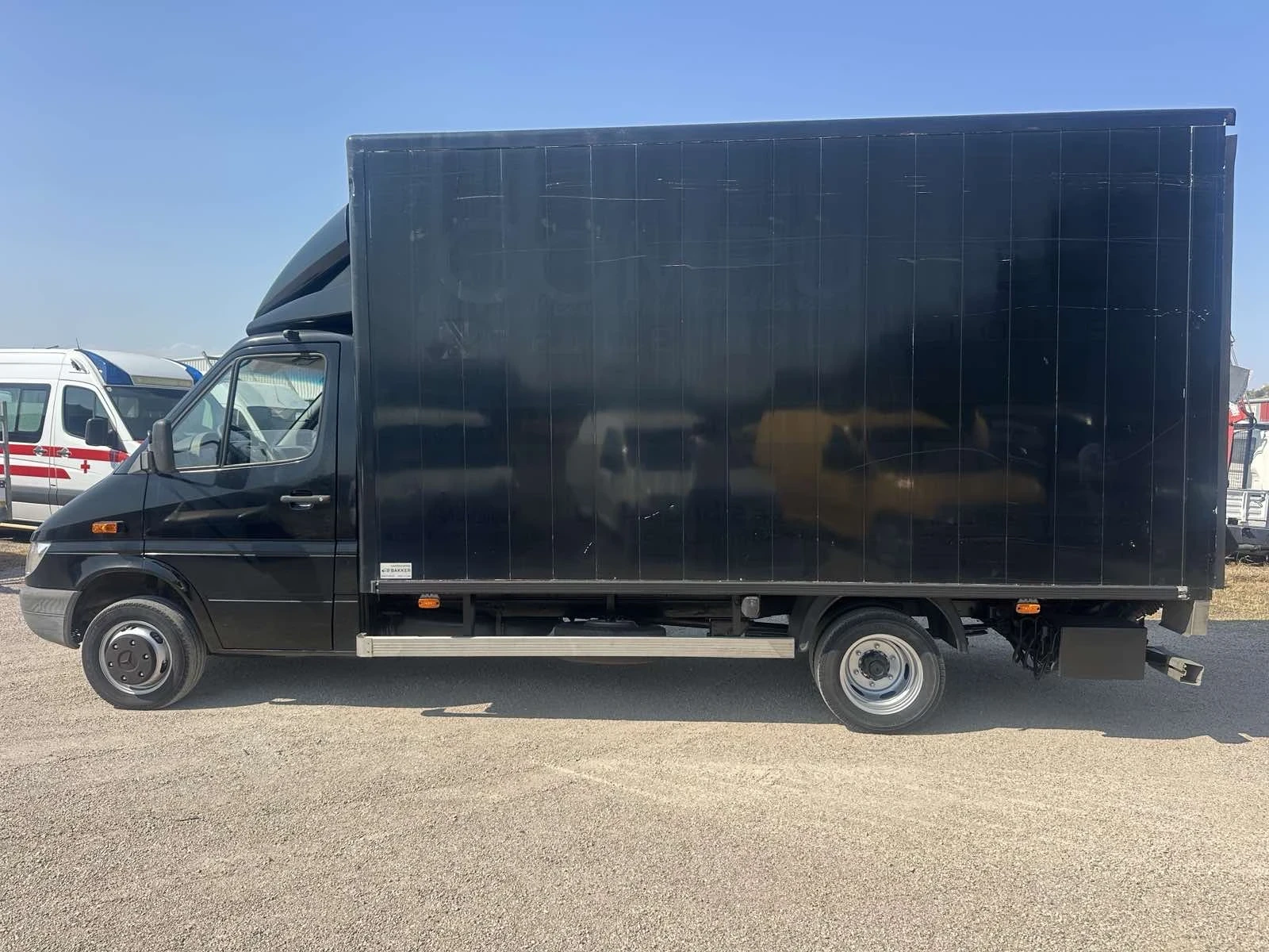 Mercedes-Benz Sprinter 413  - изображение 8