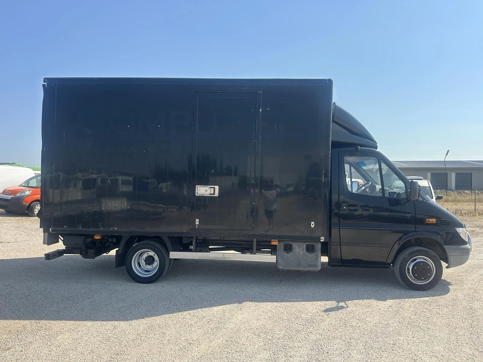 Mercedes-Benz Sprinter 413  - изображение 4